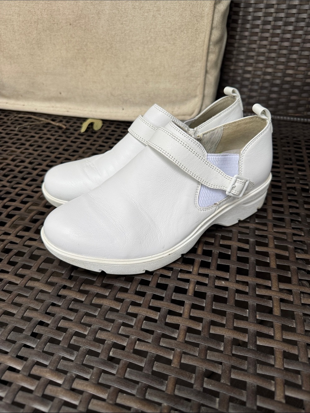 AlignMed Comfortable White Leather Ankle Shoes size 11W